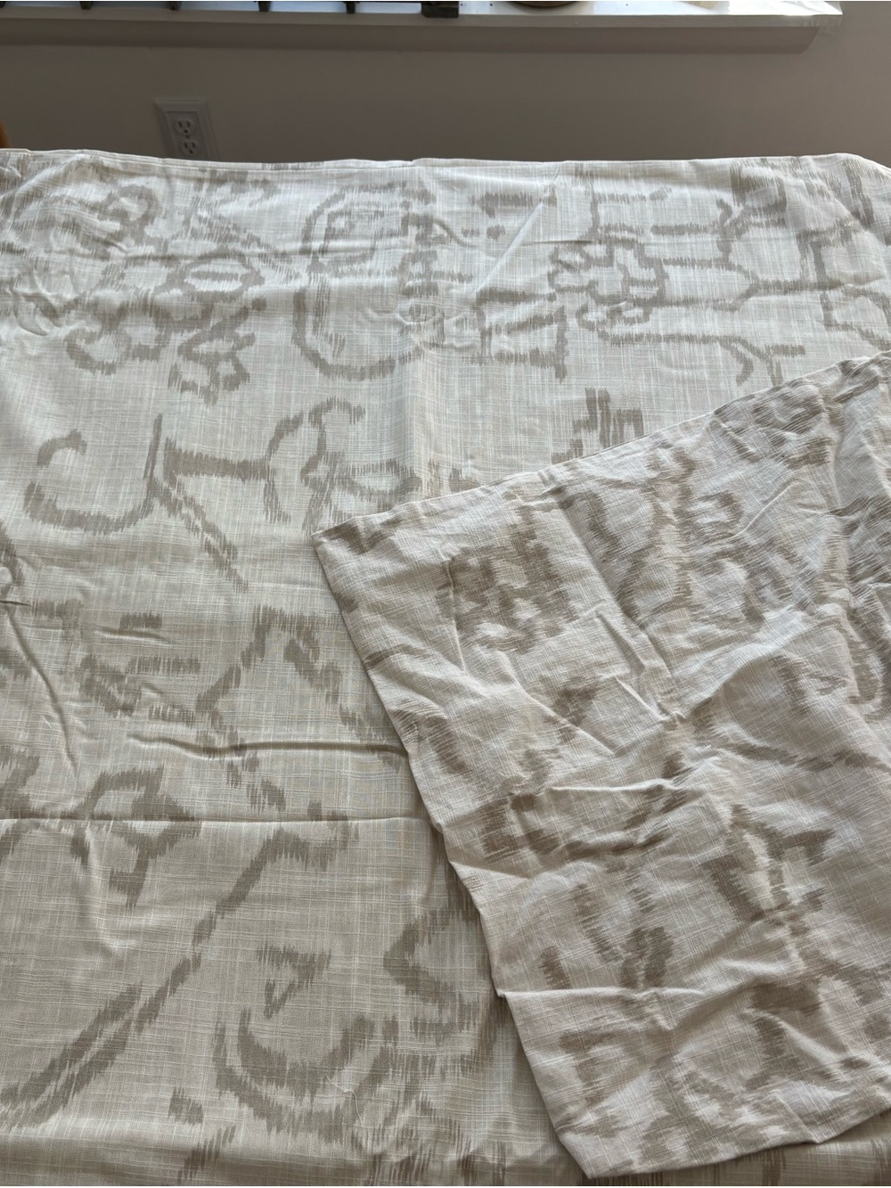 West Elm Taupe and White Abstract Ikat Queen Duvet Cover & 1 King Sham